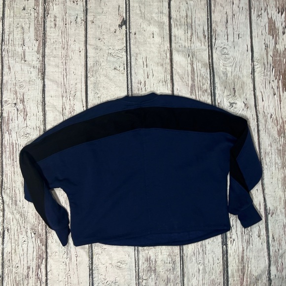 Penn State Nittany Lions Womens Pullover Blue PSU Football Sweatshirt - Picture 2 of 6